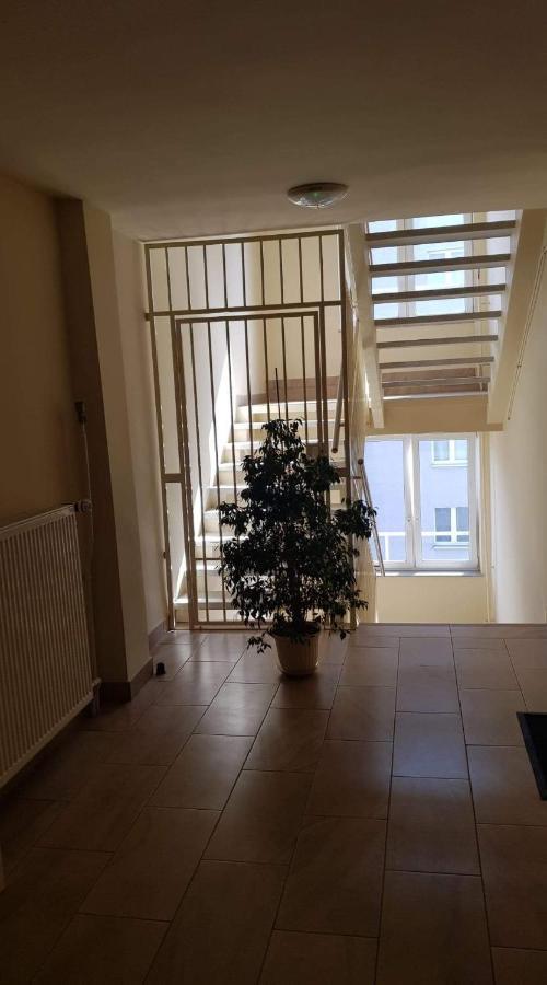 Apartament Plac Trzech Krzyzy 华沙 外观 照片